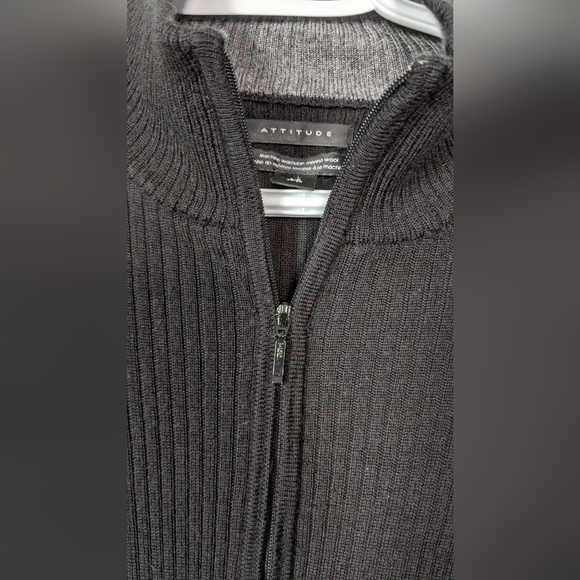 Black Sweater - Picture 4 of 6